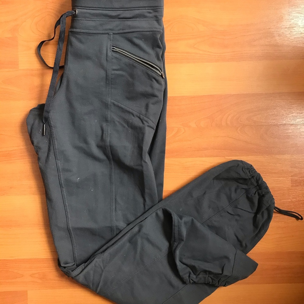 Athleta jogger sweatpants
